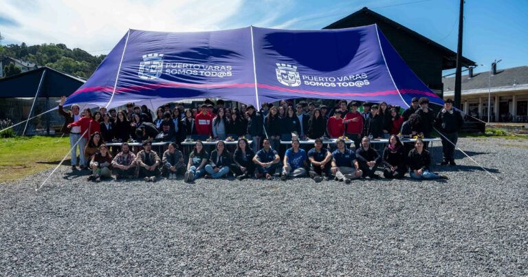 WMCL se suma a proyecto educativo en Puerto Varas sobre ciencia, tecnología y conocimiento abierto